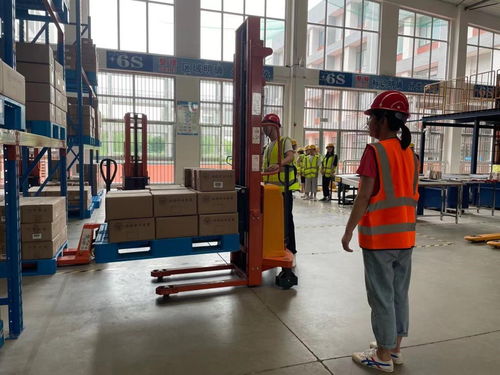 经营管理学院开展实训室安全教育系列活动，筑牢安全经营基石